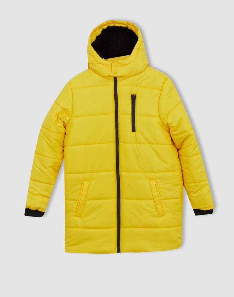 جاكت بامب بكابيشون ببطانة فرو