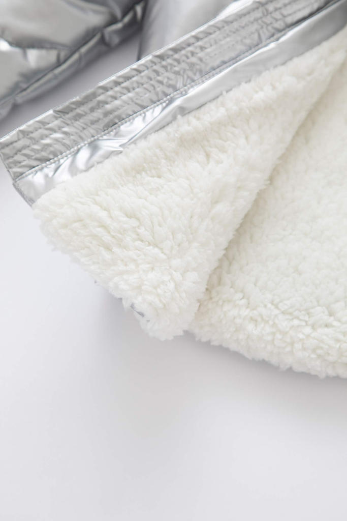 جاكيت بامب بناتي بكابيشون ببطانة صوفية وتر برووف