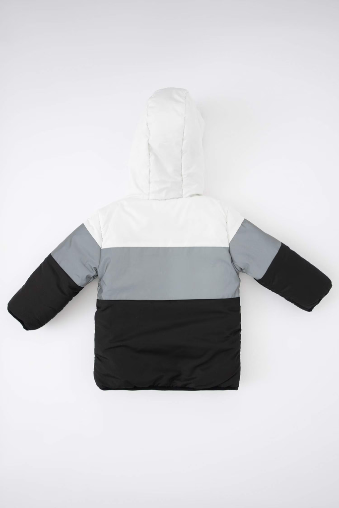 جاكيت بامب اولادي بكابيشون مبطن بالصوف