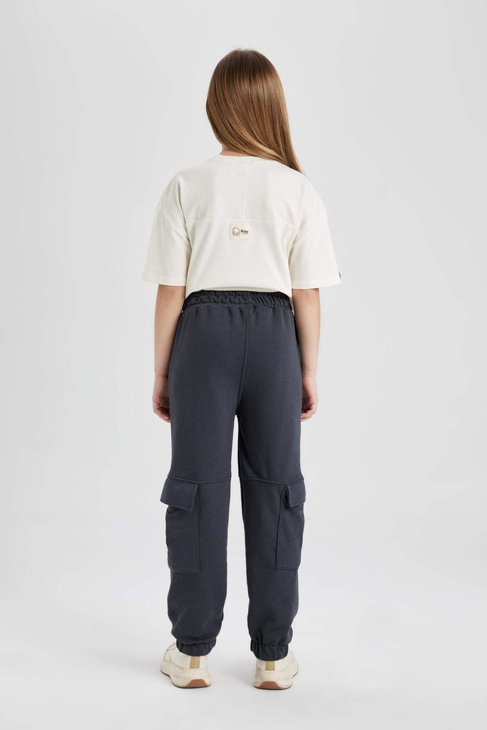 بنطلون سويت بانتس كارجو بناتي بجيب بأستك من تحت