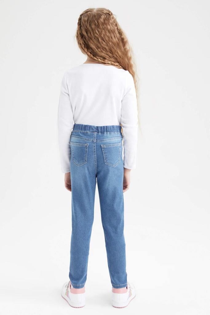 بنطلون جينز سكيني 