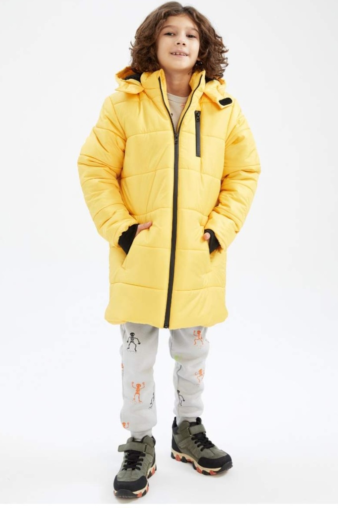 جاكيت بامب بكابيشون ببطانة فرو