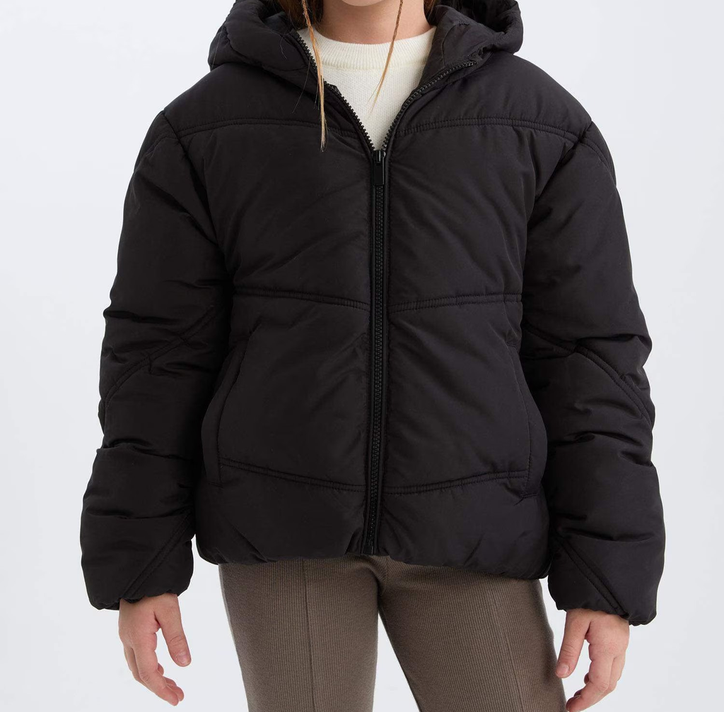 جاكت بناتي وتر برووف بكابيشون